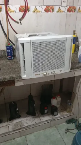 Ar condicionado 10.000 btus 220v
