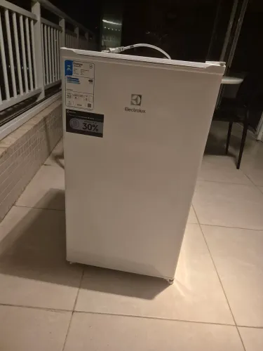 Refrigerador Eletrolux EM90