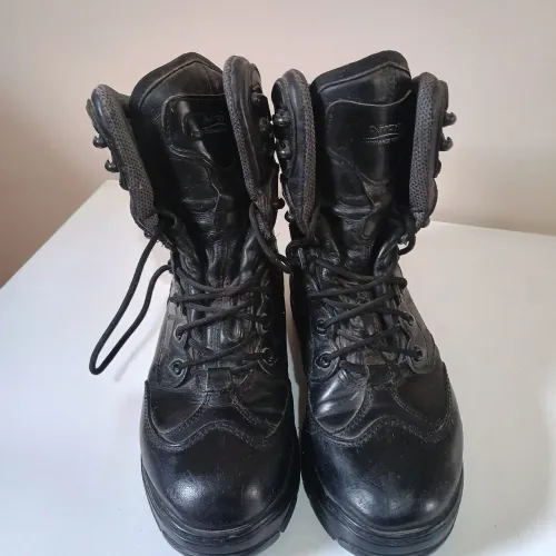 Vendo coturno militar em ótimo estado!