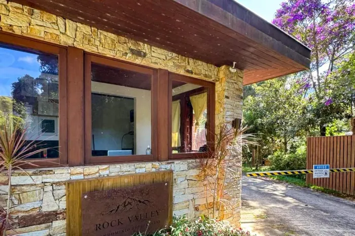 Lote em condomínio em Araras, Petrópolis.