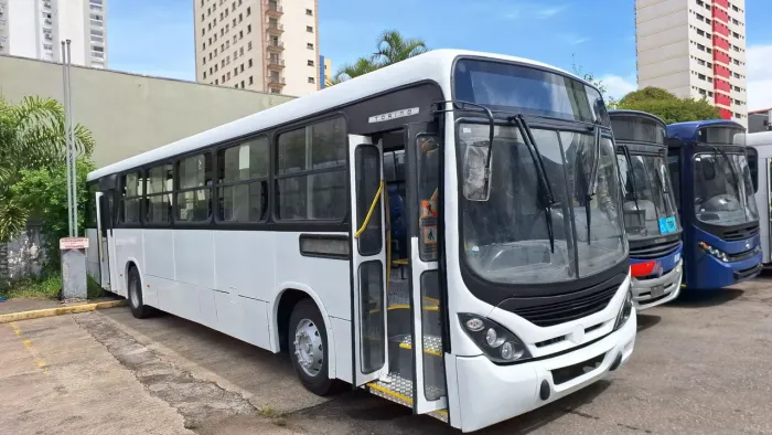 Torino ano 2012 mercedes