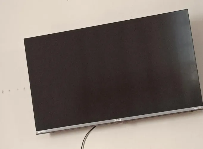 TV de 32 polegadas, modelo Roku TV