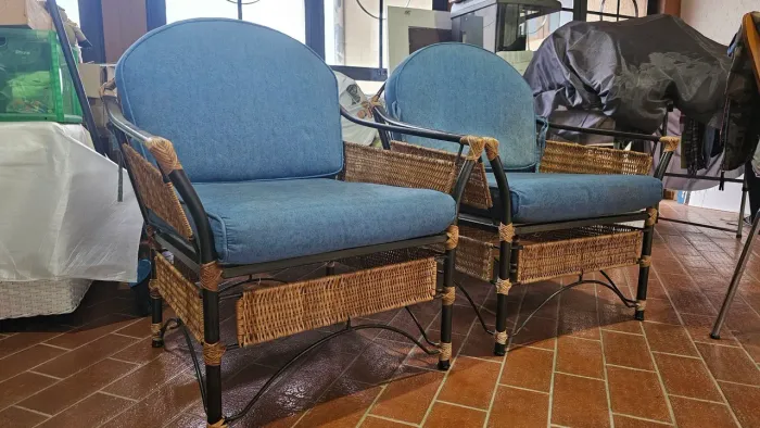 Poltronas de Rattan com Almofada Azul