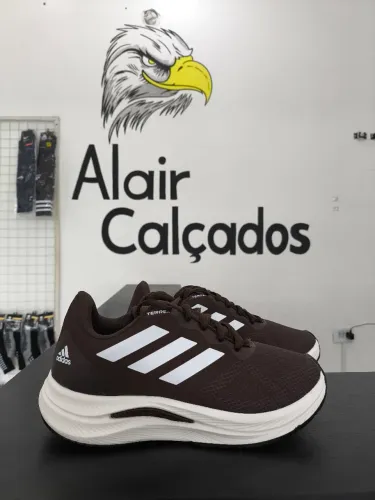 Tênis Adidas feminino