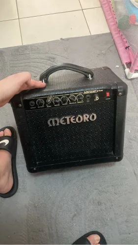 Cubo Amplificador meteoro 