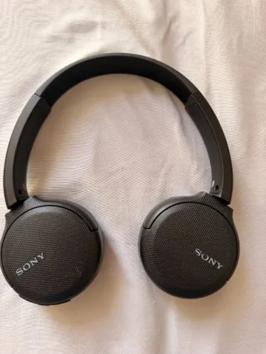 Fones de Ouvido Sony WH-CH510 - Sem Fio, Bluetooth, On-Ear