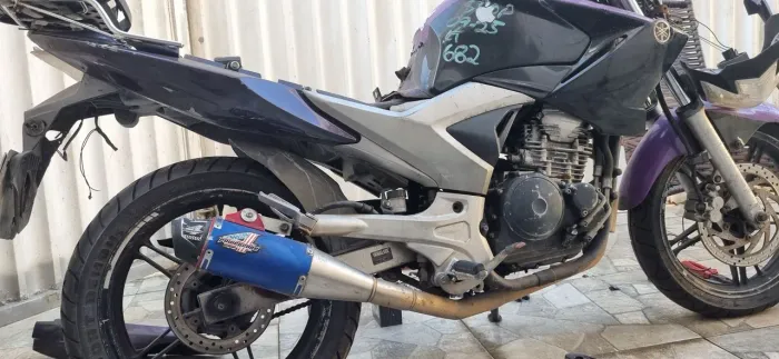 Escapamento esportivo fazer 250 powercore 4