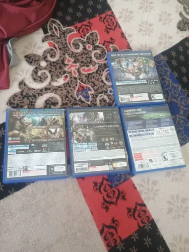 Vendo jogos de ps4 mídia física usado bom por um preço acessível