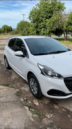 Peugeot 208 Active 1.2 Flex 12V 5P Mec. 2018