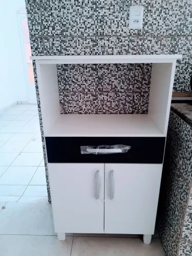 Armário para microondas 