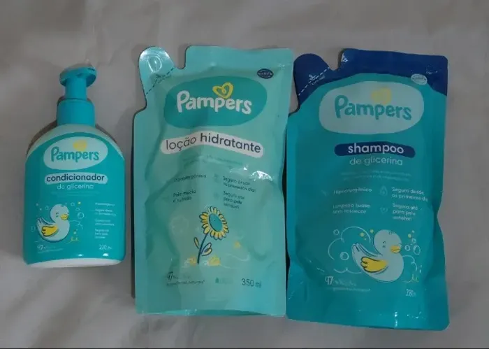 Kit Pampers Higiene Infantil - Shampoo + Loção + Condicionador