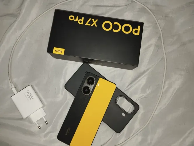POCO X7 PRO 12/512 semi-novo