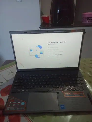 Notebook vision C15 semi novo, ainda está com os adesivo e película na tela