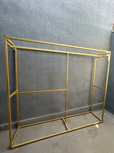 Arara 2.00 (altura) x 2.32 (comprimento)