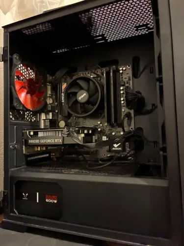 ? PC GAMER COMPLETO - RTX 4060 8GB + MONITOR AOC 24?