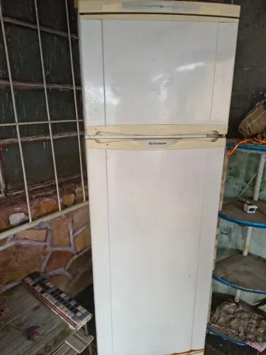 Geladeira / Refrigerador Continental 