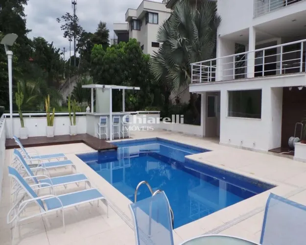 CASA EM CONDOMÍNIO FECHADO EM PENDOTIBA 4 QUARTOS