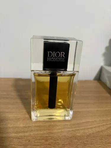 Perfume Dior Homme 2020