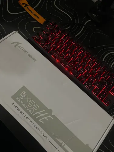 Teclado Gamer Attack Shark X68 HE Magnético RGB - Com Caixa e Acessórios