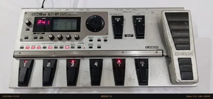 Pedaleira GT-10 BOSS multiefeitos (alta durabilidade)