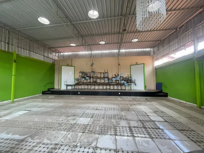 Galpão para aluguel com 360 metros quadrados com 2 quartos no Jardim Guanabara!!
