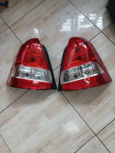 Lanterna Etios