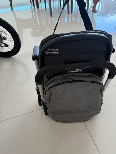 Carrinho de bebe portatil