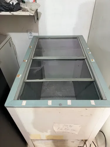 Freezer horizontal tampa vidro