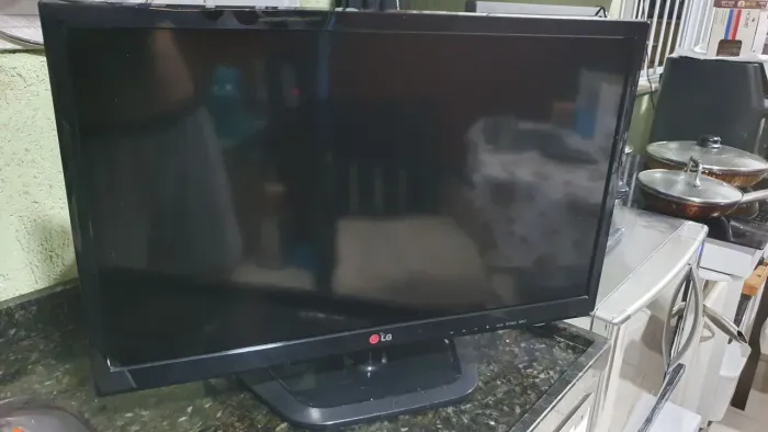 TV monitor LG 24" conversor integrado e PIP (picture in picture)