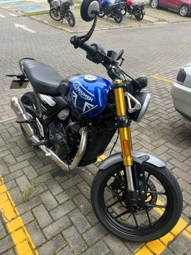 Triumph speed 400 impecável