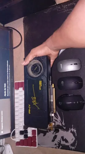 GTX 960 2 gb GDDR5+ 3 mouses sem fio