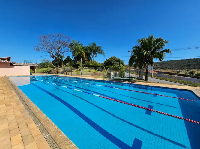 Lote à venda no Condomínio Vistadoro Aquaville com 624 m².