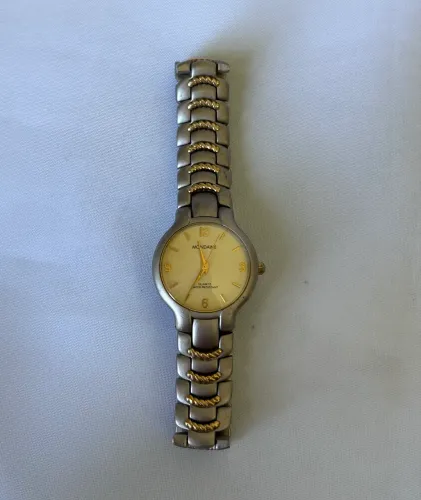 Relógio Mondaine feminino