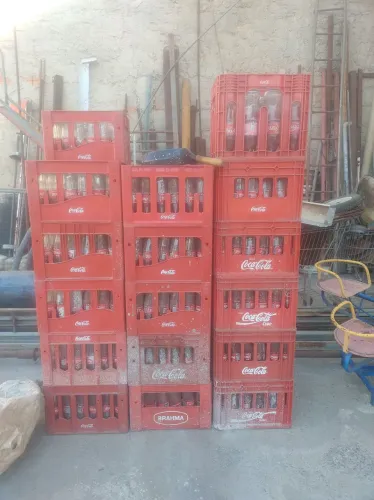 Vende se engradado completo com garrafa,,