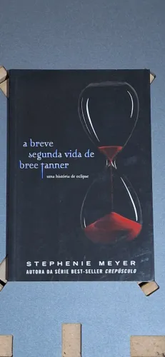 Livro A Breve Segunda Vida de Bree Tanner (Stephanie Meyer)