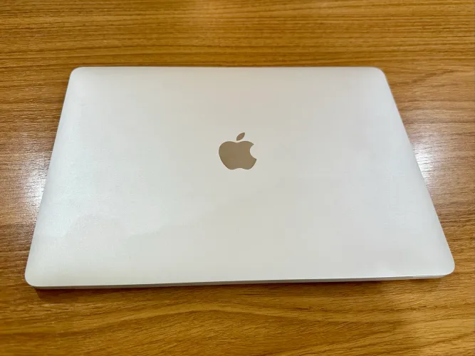 MacBook Pro Touch Bar 2019