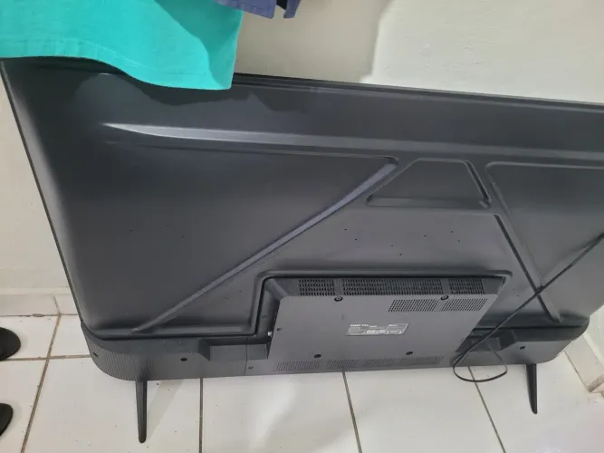 Tv tcl 55 pol. ( tela quebrada  retirar peças)
