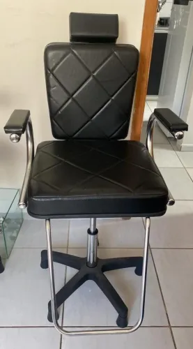 Cadeira para Barbearia/ salão 