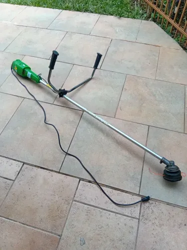 Máquina de cortar grama elétrica 127w