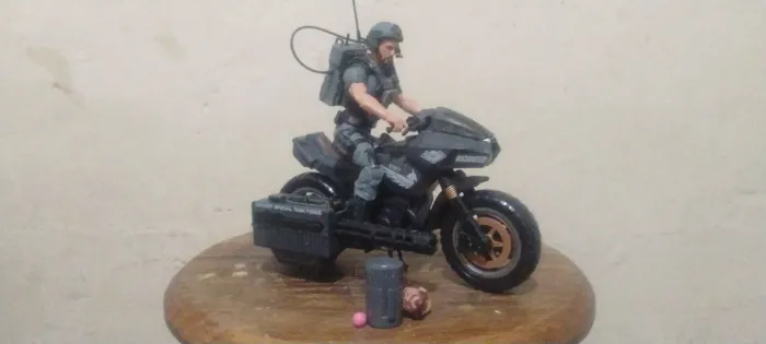 Breaker cinza e moto ram do Shockwave NF