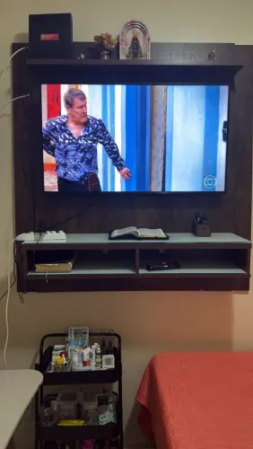 Rack para TV com painel