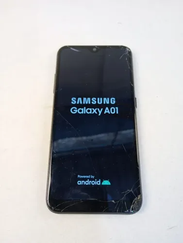 Samsung Galaxy A01 Preto (Para Técnicos / Retirada de Peças ou Conserto)