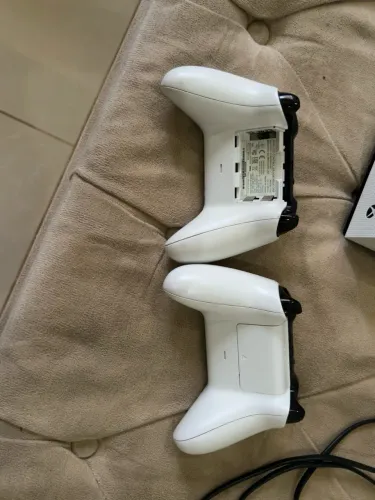 Xbox One S Branco + 2 Controles Originais + Cabo | Leia a descrição