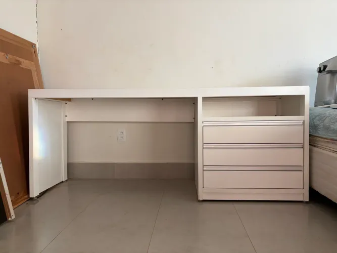 Mesa planejada MDF feita por marceneiro