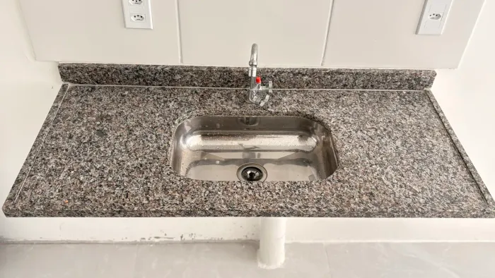 Pia de Granito com Cuba Inox - 1,20 m