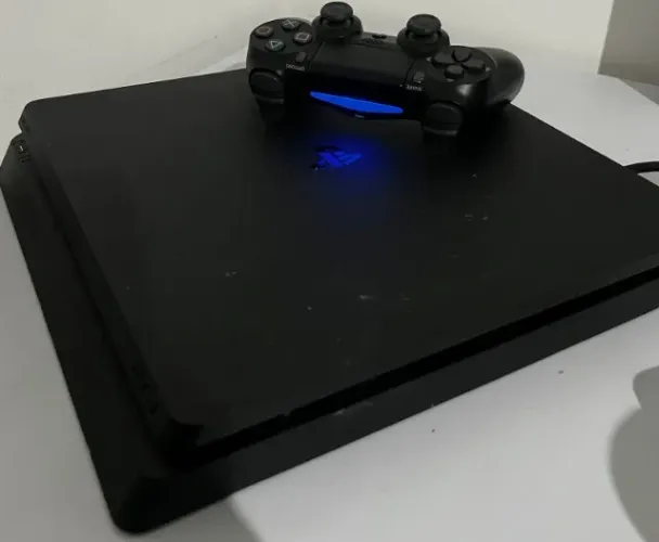PS4 Slim 1TB + 3 Controles + 3 Jogos Originais