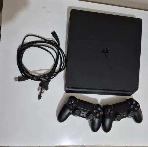 PS4 SLIM 1 TB