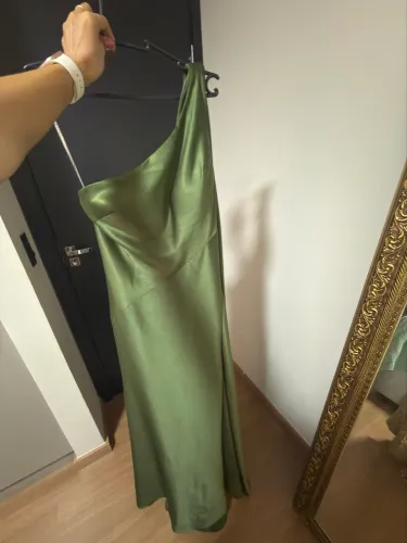 Vestido madrinha verde oliva 