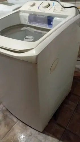 Vendo máquina de lavar 13 kilos automática