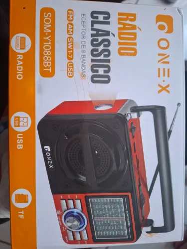 Rádio novo, nunca usado!!! Para vender logo.